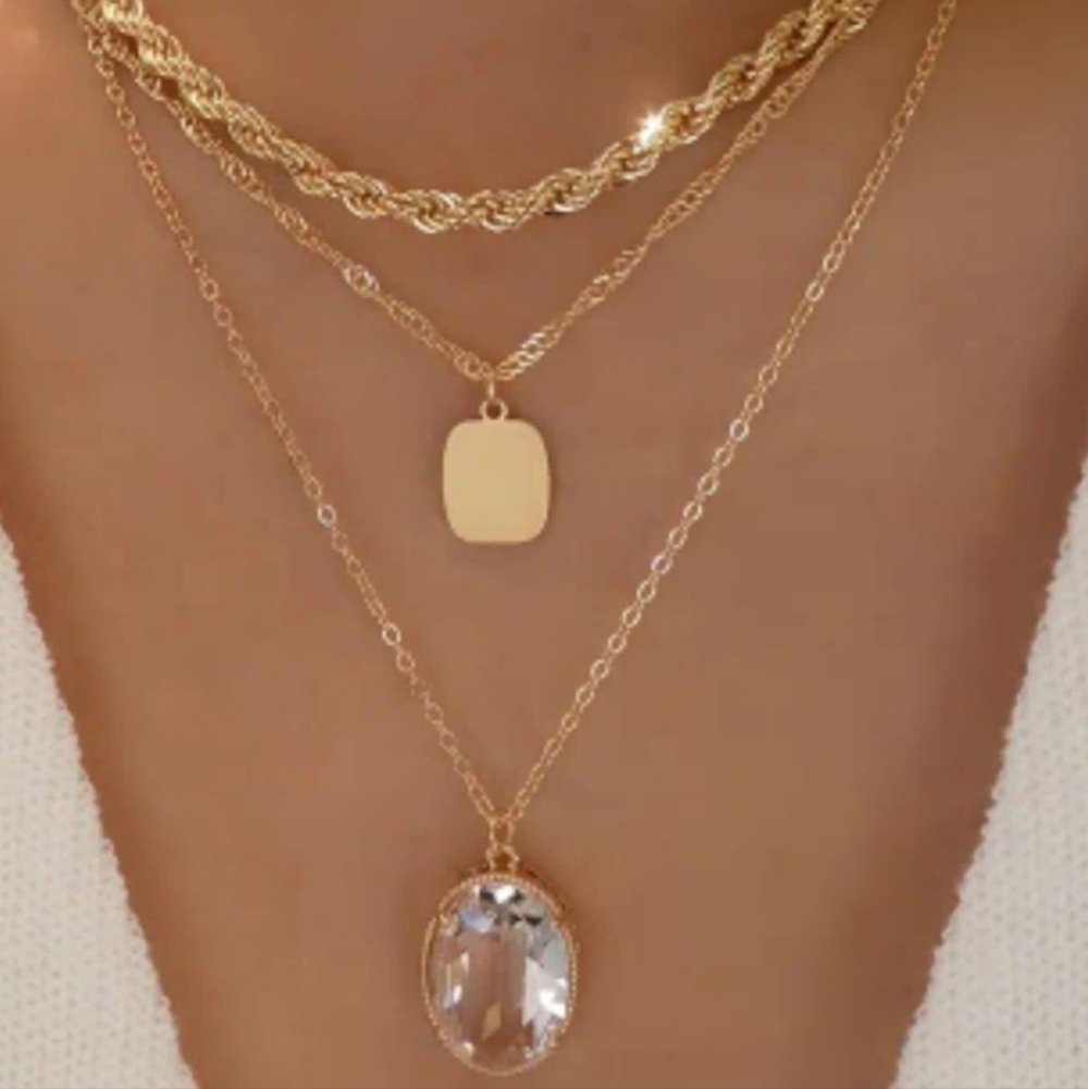 Necklace layers gold plated